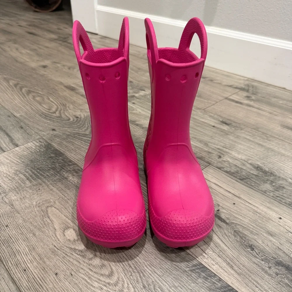 Crocs Handle It Rain Boots Pink Girls Kids Youth Size J3